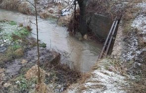 чистят коритата реките очертанията софия