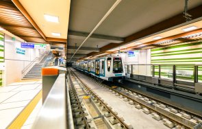 изглеждат новите станции метрото снимки