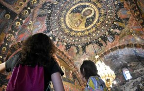 бачковския манастир раздават одеяла храни бездомни софиянци