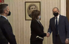 извънредно пик корнелия нинова консултации румен радев обновена