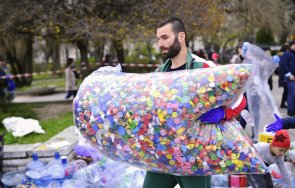 варна събраха тона капачки часа