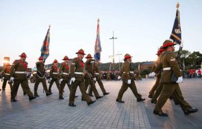 австралия нова зеландия върнаха публичното почитане военните