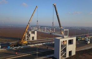 важно столичани затварят южната дъга околовръстното монтират пасарелка