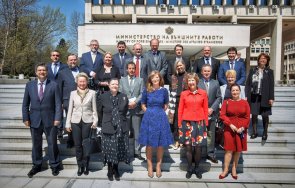 екатерина захариева благодари посланиците отличното сътрудничество изминалите години снимки