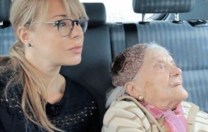 Мира Добрева и баба Люба