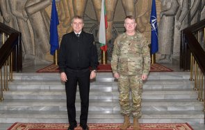 адмирал емил ефтимов срещна командващия логистично командване състава сухопътните сили сащ европа африка