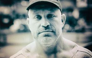 внезапно почина бивш национал борба