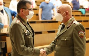зам шефът вма вървим колективен имунитет