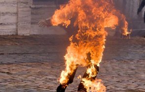 зверство изроди запалиха георги павликени изхвърлиха тротоара