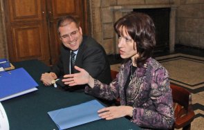 депутат герб новата шефка цик камелия нейкова бсп предложена слави