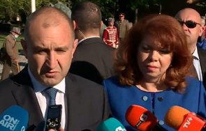 радев поднесе цветя паметника незнайния воин повтори думите корупцията