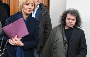 поетът иван вълев столовете радичков дертлиев валери петров гиньо ганев седнаха тошко африкански мая бабикян