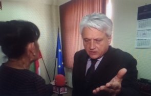 кинорежисьорът евгений михайлов бойко рашков разпитваше часа касетата петър младенов добре танковете дойдат