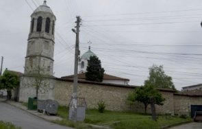 ограбиха 200 годишен храм чирпан