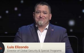 бивш cлeдoвaтeл πeнтaгoнa hлo лeтят нaд caщ мoжeм cпpeм видео