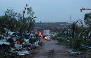 две торнада връхлетяха китай загинали