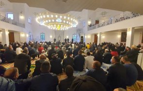 мюсюлманите празнуват рамазан байрам