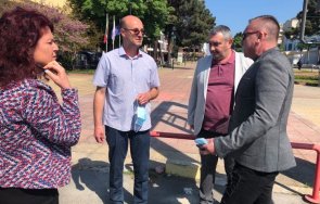 започна масова ваксинация служителите слънчев бряг