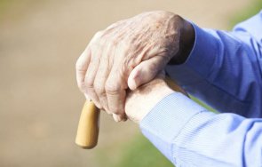 ваксинираха двама столетници асеновград