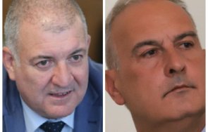 поредна рокада изгониха шефа митниците георги костов сменя човек орешарски