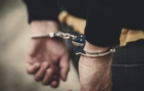 пращат затвора извратеняк блудствал три деца