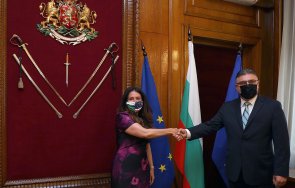 служебният министър георги панайотов срещна посланика сащ херо мустафа