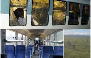 брутална атака барикадираха линията софия бургас нова загора нападнаха влак камъни