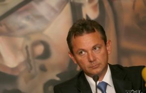 директорът данс димитър георгиев излязъл неплатен отпуск