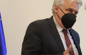 радио телевизионните оператори скочиха защита водещите противопоставяме всеки опит политици намеса медиите