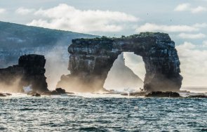 рухна арката дарвин галапагоските острови