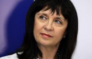 ваня кастрева обясни училища годината удължена