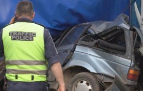 страшна трагедия майка красивата дъщеря две жертвите касапницата монтанско снимки