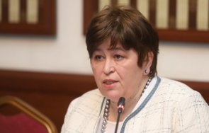 Служебният министър на туризма доц Стела Балтова планира да завещае