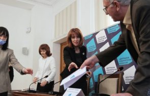 готвят разяснителна кампания машинното гласуване