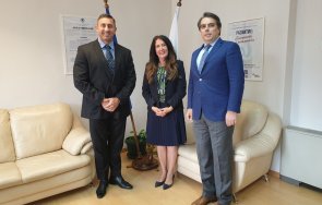 херо мустафа крака културиста спецов американски посланик първи път стъпи нап