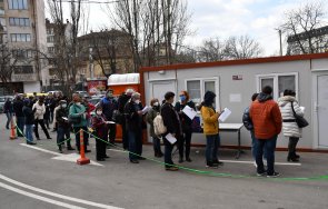 пирогов ваксинират covid уикенда