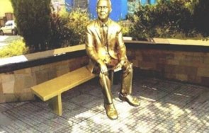 откриват паметник евтим евтимов петрич