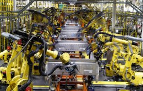 рязък скок британското автомобилно производство април