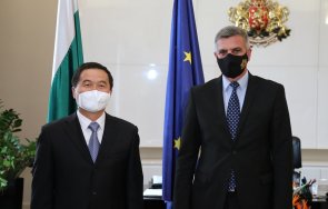 стефан янев срещна посланика китай обсъдиха достъпа български продукти услуги китайския пазар снимки