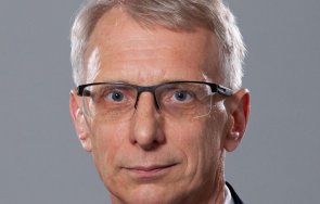 учениците клас връщат присъствено час