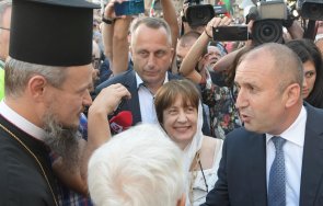 журналистът владимир зарков гневно хора кафявата орда фюрера радев мачка готви видиш балкона дяволското изчадие дионисий