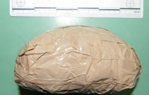 задържаха пласьорка хероин варна