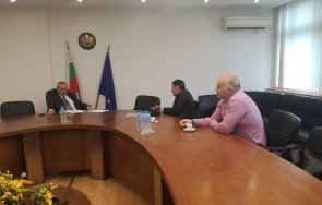областният управител пловдив срещна представители подкрепа