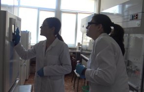 учени бан тестват иновативна терапия лечение рак