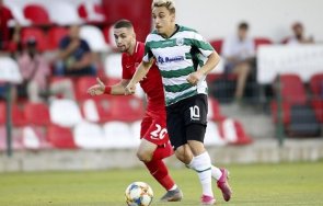 национал близо договор левски