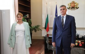 премиерът стефан янев обсъди сигурността черноморския регион зам премиера украйна олга стефанишина
