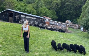 Жанета Осипова във Фермата