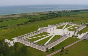 откриват мемориал загиналите британски войници франция