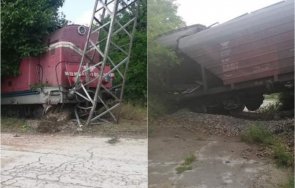 първо пик страшен инцидент гара девня товарен влак дерайлира снимки