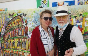 яхнаджиев рисува орнела мути морска вода